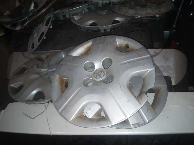 Toyota 4 Holes Wheel Cover!