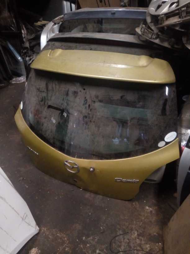 mazda demio tailgate!