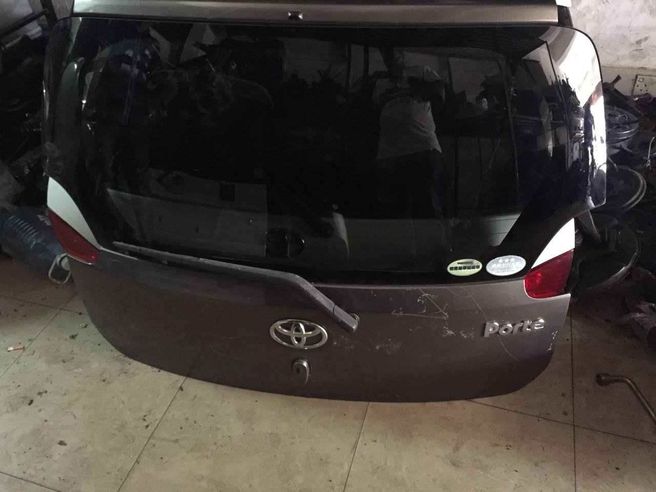 toyota porte Boot!