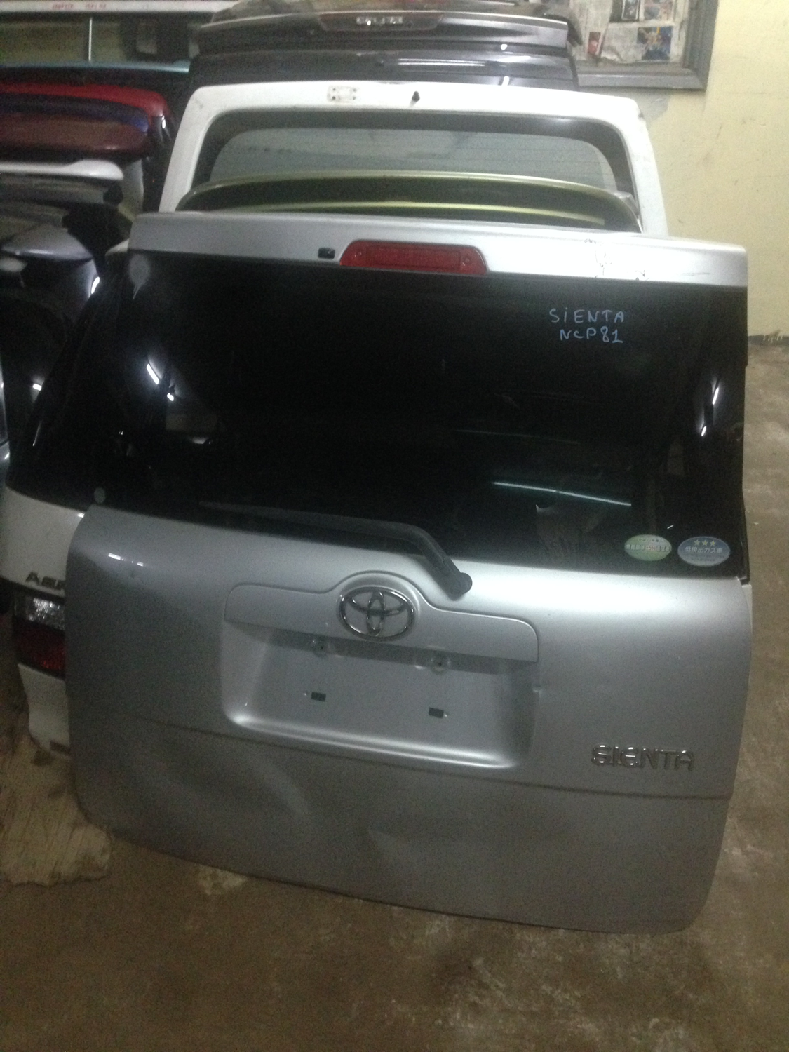 toyota sienta boot!